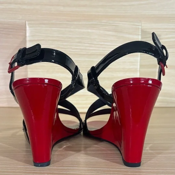 Stuart Weitzman Black Patent Leather Red Wedge Sandals Size 8.5M - Picture 7 of 12